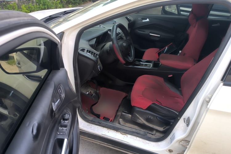 Used Ford Kuga 2018 EcoBoost 180 Two-Wheel-Drive Elite Trim Driver Seat
