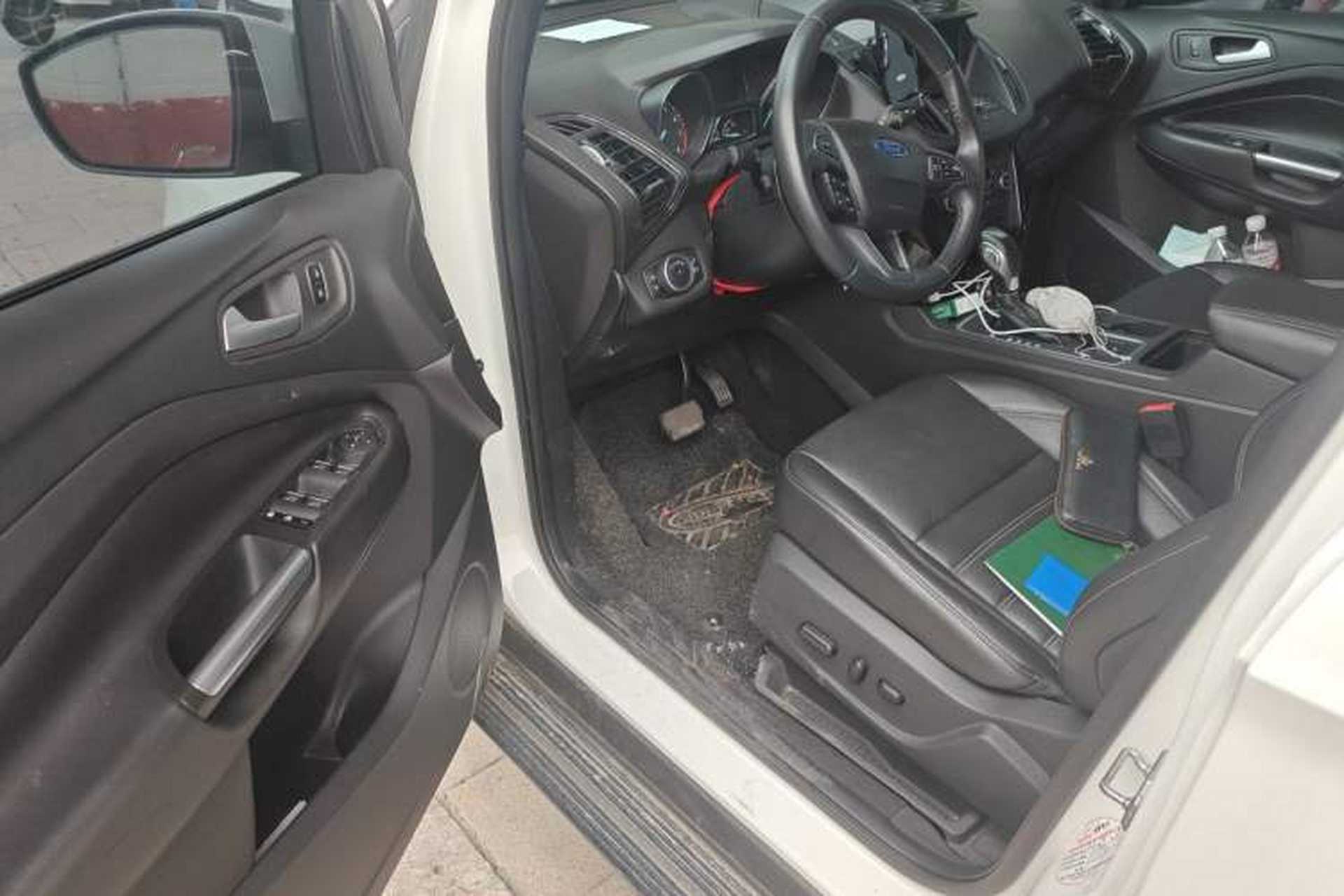 Used Ford Kuga 2018 Facelifted EcoBoost 180 Two-Wheel Drive Luxury Wing Edition Driver Seat
