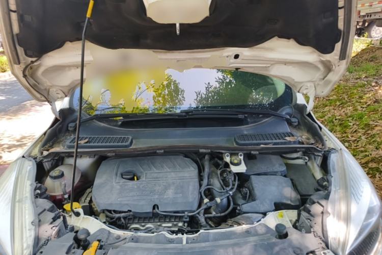 Used Ford Kuga 2018 EcoBoost 180 Two-Wheel-Drive Luxury Wing Edition Engine Bay