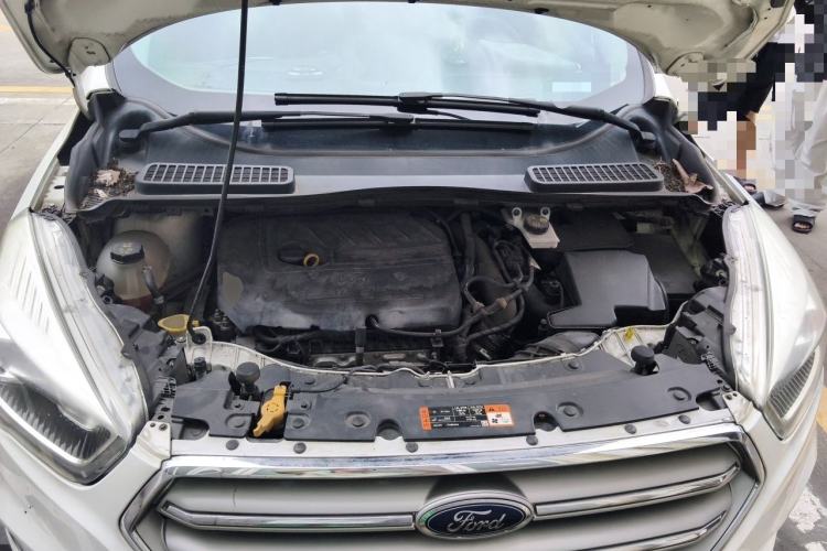 Used Ford Kuga 2018 EcoBoost 180 Two-Wheel-Drive Platinum Edition Engine Bay