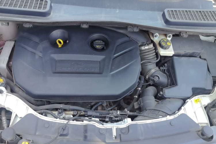Used Ford Kuga 2018 Facelift EcoBoost 245 Four-Wheel Drive Luxury Wing Model Engine Bay