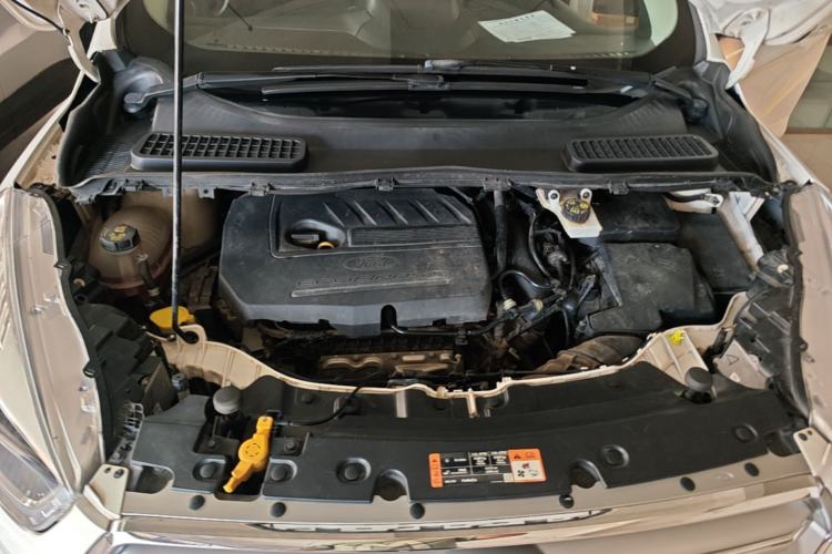 Used Ford Kuga 2018 EcoBoost 180 Two-Wheel-Drive Platinum Edition Engine Bay