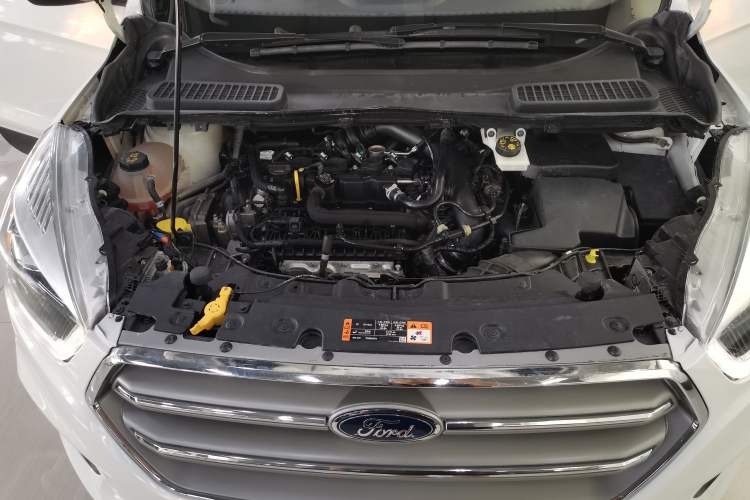 Used Ford Kuga 2018 EcoBoost 180 Two-Wheel-Drive Platinum Edition Engine Bay