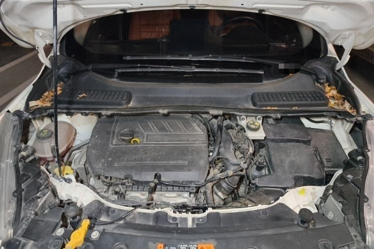 Used Ford Kuga 2018 EcoBoost 180 Two-Wheel-Drive Elite Trim Engine Bay