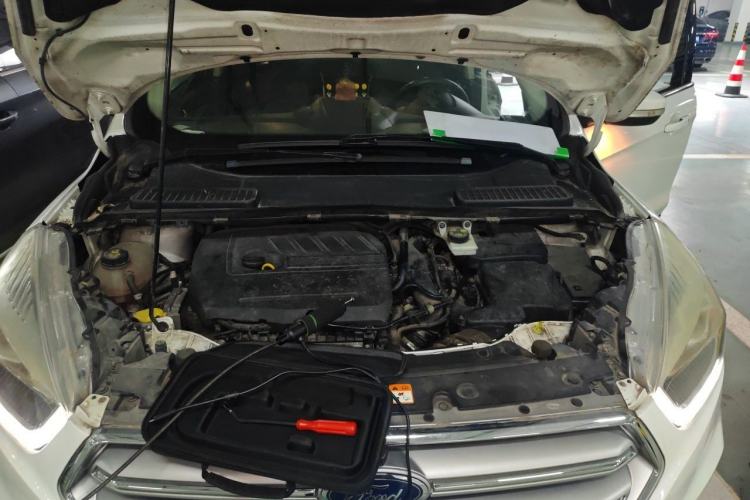 Used Ford Kuga 2018 EcoBoost 180 Two-Wheel-Drive Platinum Edition Engine Bay