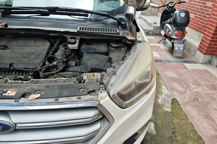 Used Ford Kuga 2018 Facelifted EcoBoost 180 Two-Wheel-Drive Platinum Wing Edition Engine Bay Left