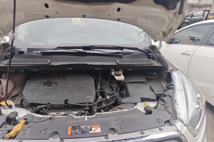 Used Ford Kuga 2018 EcoBoost 180 Two-Wheel-Drive Platinum Edition Engine Bay Left