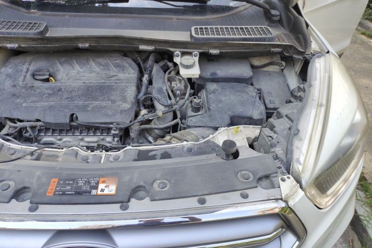 Used Ford Kuga 2018 EcoBoost 180 Two-Wheel-Drive Elite Trim Engine Bay Left