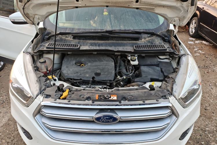 Used Ford Kuga 2018 EcoBoost 180 Two-Wheel-Drive Platinum Edition Engine Bay