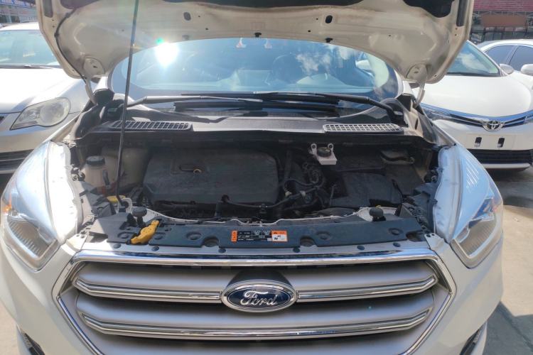 Used Ford Kuga 2018 EcoBoost 180 Two-Wheel-Drive Platinum Edition Engine Bay