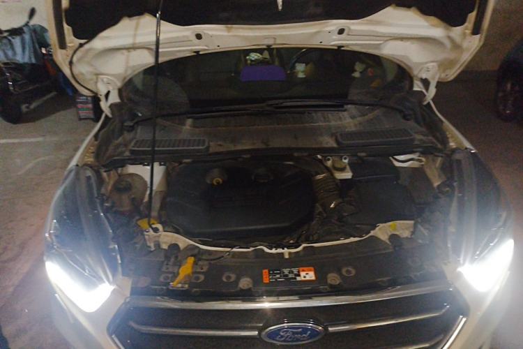 Used Ford Kuga 2018 EcoBoost 245 All-Wheel-Drive Sport Model Engine Bay