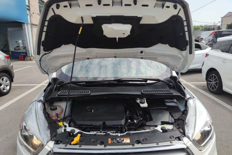 Used Ford Kuga 2018 EcoBoost 180 Two-Wheel-Drive Platinum Edition Engine Bay