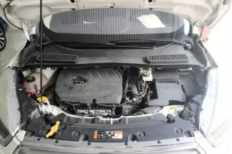Used Ford Kuga 2018 EcoBoost 180 Two-Wheel-Drive Luxury Wing Edition Engine Bay