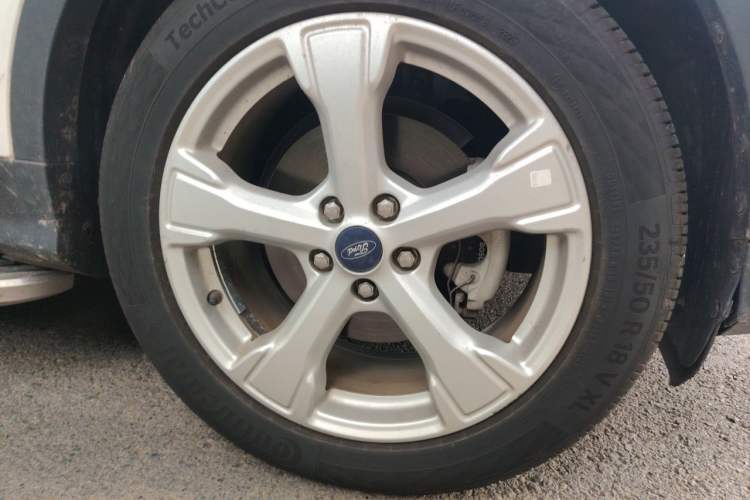 Used Ford Kuga 2018 EcoBoost 180 Two-Wheel-Drive Platinum Edition Exterior 1