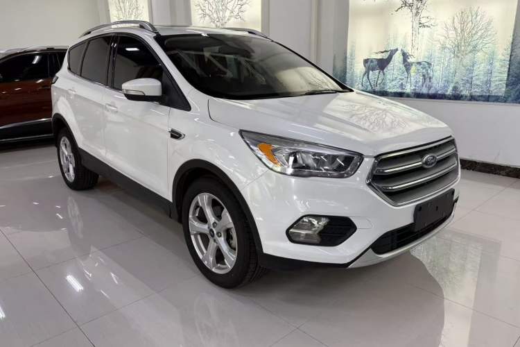 Used Ford Kuga 2018 EcoBoost 180 Two-Wheel-Drive Platinum Edition Exterior 1