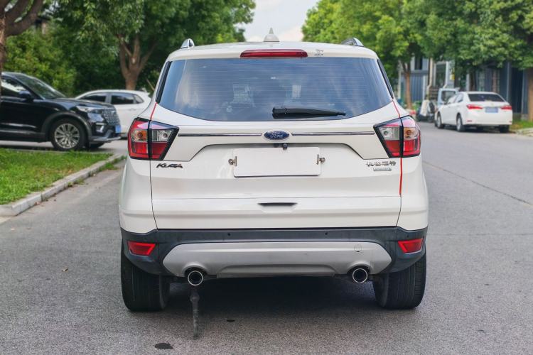 Used Ford Kuga 2018 EcoBoost 180 Two-Wheel-Drive Platinum Edition Exterior 10