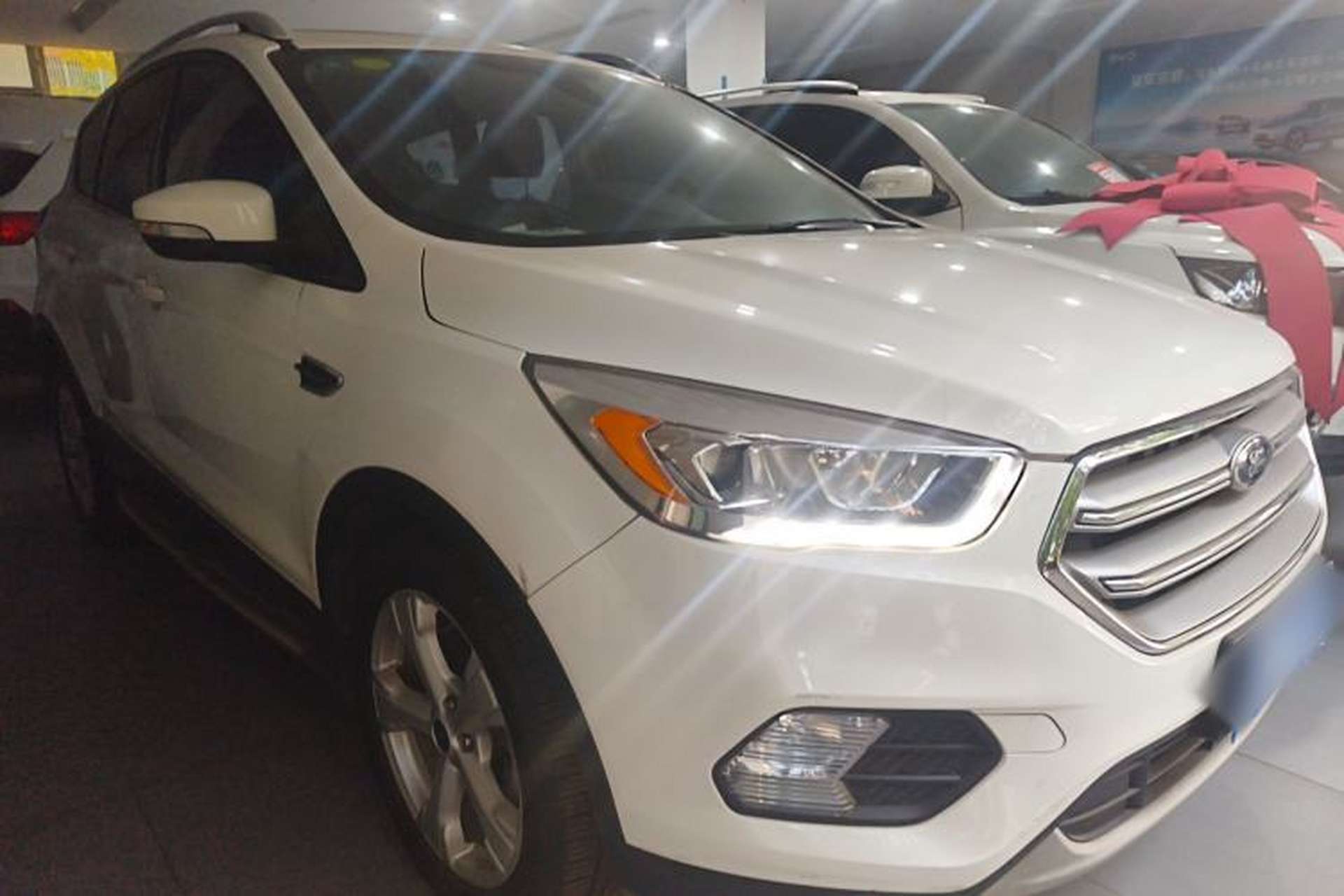 Used Ford Kuga 2018 EcoBoost 180 Two-Wheel-Drive Platinum Edition Exterior 2