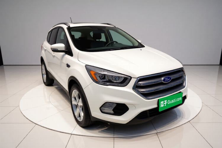 Used Ford Kuga 2018 EcoBoost 180 Two-Wheel-Drive Platinum Edition Exterior 2