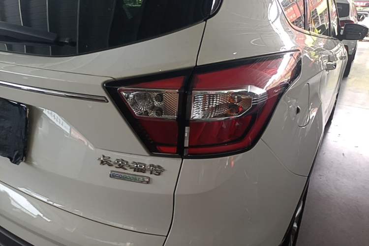 Used Ford Kuga 2018 EcoBoost 180 Two-Wheel-Drive Luxury Wing Edition Exterior 3
