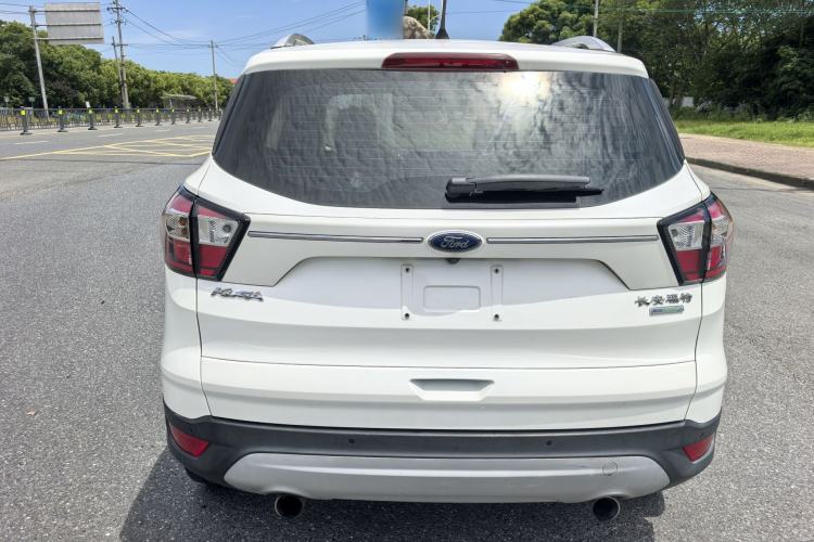 Used Ford Kuga 2018 Facelifted EcoBoost 180 Two-Wheel Drive Luxury Wing Edition Exterior 4