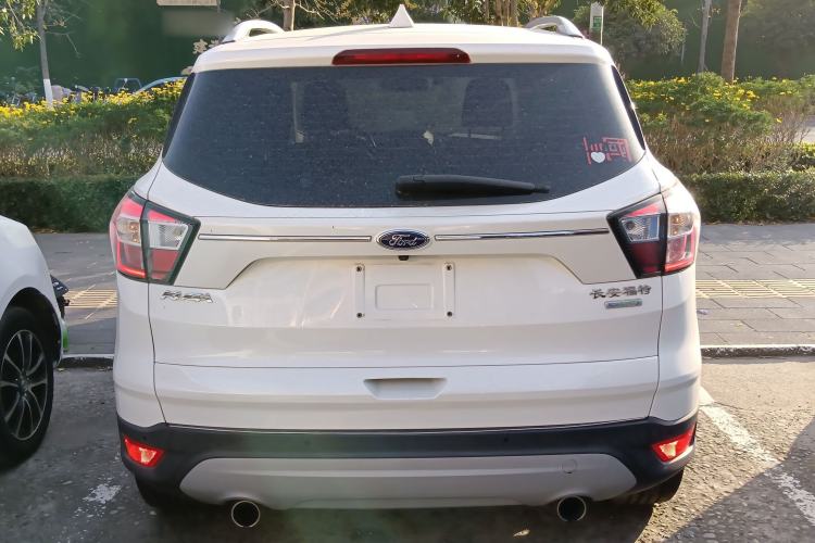 Used Ford Kuga 2018 EcoBoost 180 Two-Wheel-Drive Platinum Edition Exterior 4