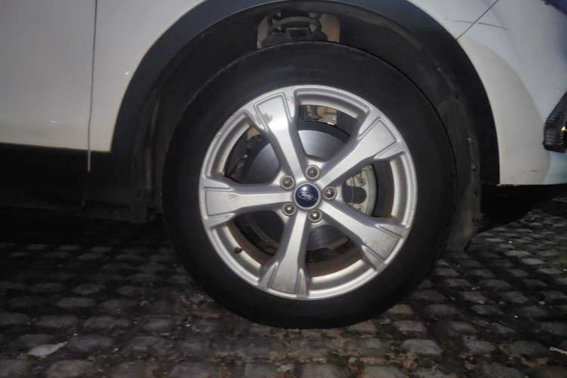 Used Ford Kuga 2018 EcoBoost 180 Two-Wheel-Drive Elite Trim Exterior 4