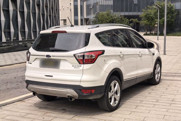 Used Ford Kuga 2018 Facelifted EcoBoost 180 Two-Wheel Drive Luxury Wing Edition Exterior 5