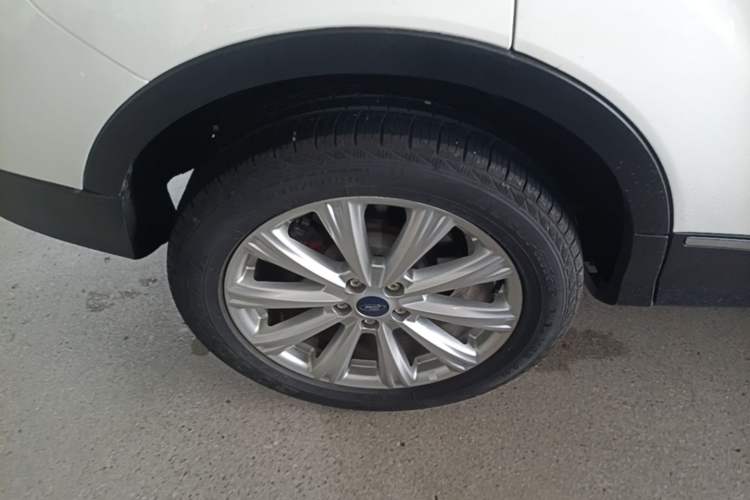 Used Ford Kuga 2018 EcoBoost 180 Two-Wheel-Drive Luxury Wing Edition Exterior 5