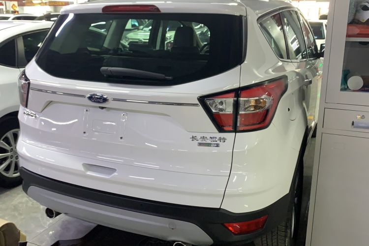 Used Ford Kuga 2018 EcoBoost 180 Two-Wheel-Drive Luxury Wing Edition Exterior 5
