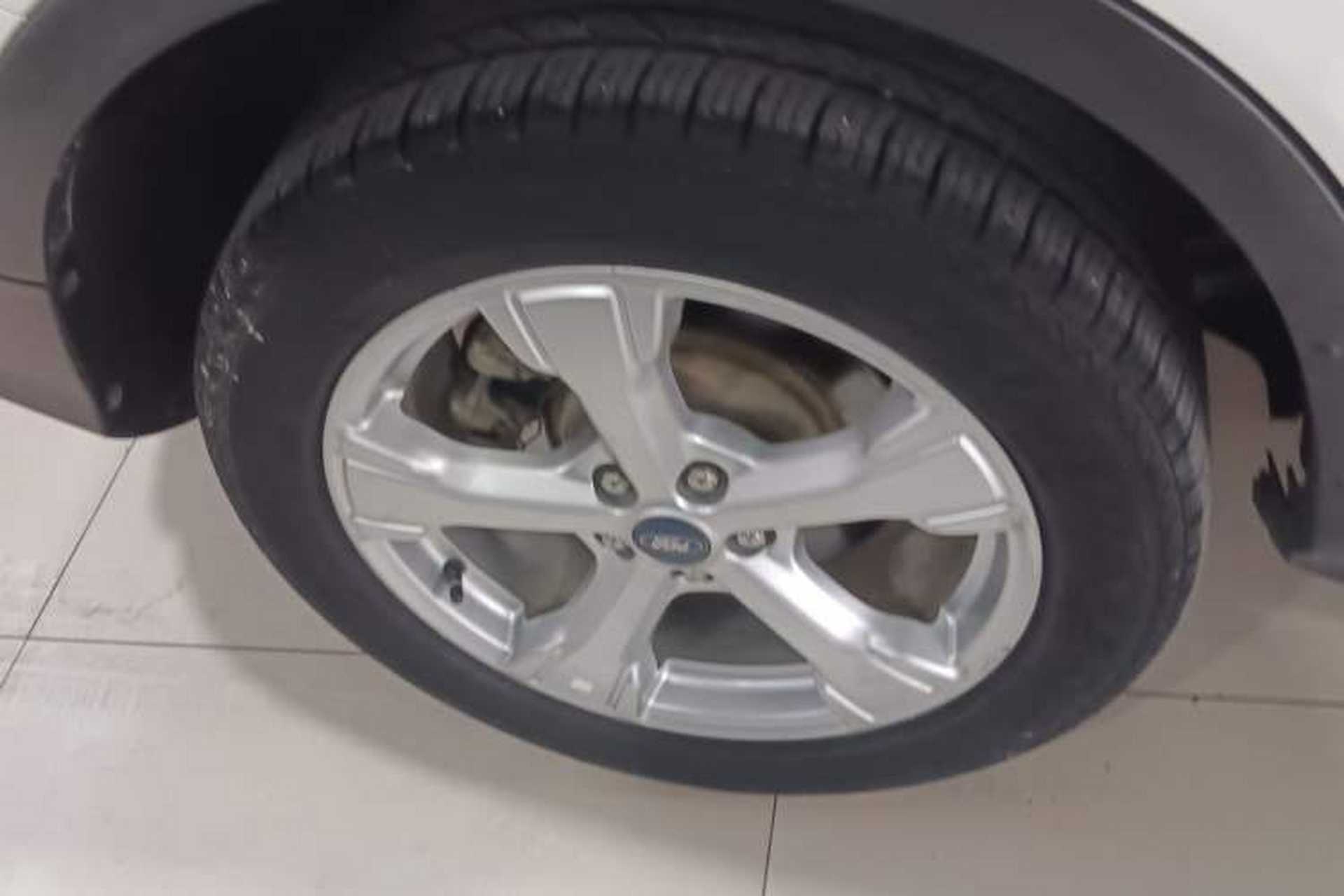 Used Ford Kuga 2018 EcoBoost 180 Two-Wheel-Drive Platinum Edition Exterior 5