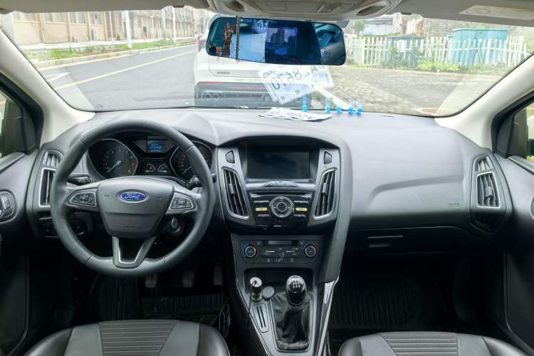 Used Ford Kuga 2018 Facelifted EcoBoost 180 Two-Wheel Drive Luxury Wing Edition Exterior 7