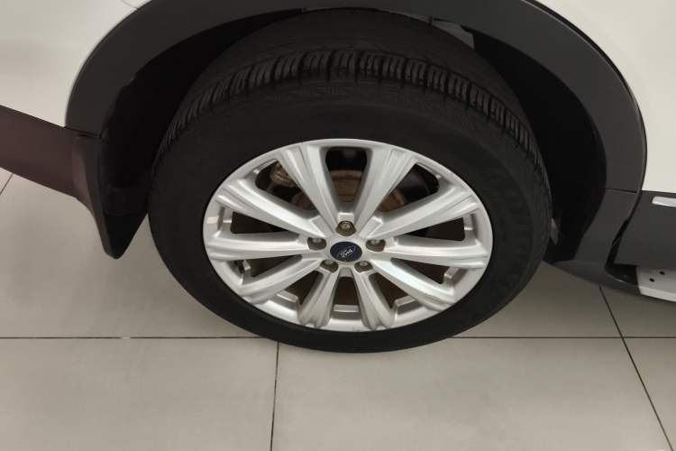 Used Ford Kuga 2018 EcoBoost 245 Four-Wheel Drive Luxury Wing Model Exterior 8