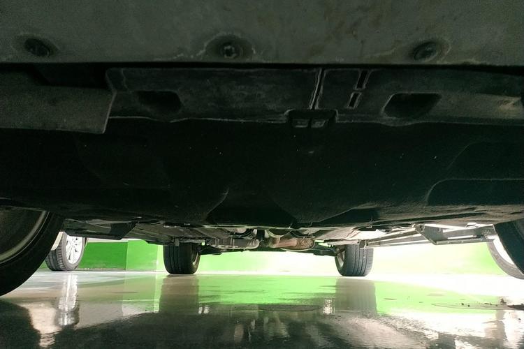 Used Ford Kuga 2018 EcoBoost 180 Four-Wheel Drive Luxury Wing Model Front Bumper Underside