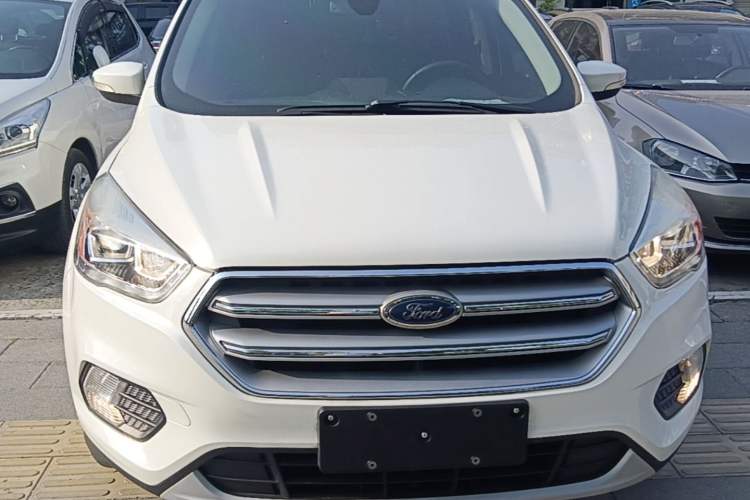 Used Ford Kuga 2018 EcoBoost 180 Two-Wheel-Drive Platinum Edition Front