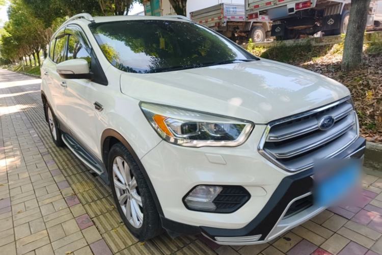 Used Ford Kuga 2018 EcoBoost 180 Two-Wheel-Drive Luxury Wing Edition Front Right 45 Deg
