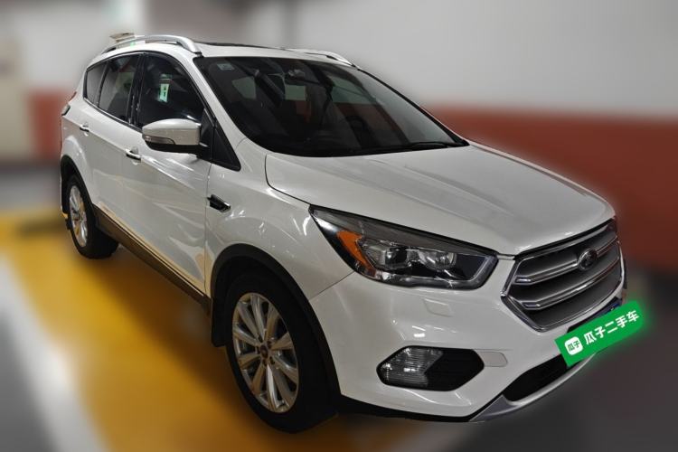 Used Ford Kuga 2018 EcoBoost 180 Two-Wheel-Drive Luxury Wing Edition Front Right 45 Deg
