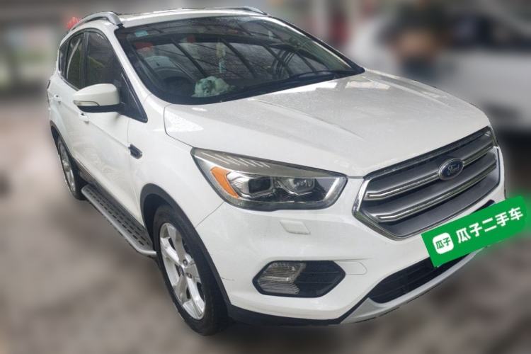 Used Ford Kuga 2018 Facelifted EcoBoost 180 Two-Wheel Drive Luxury Wing Edition Front Right 45 Deg