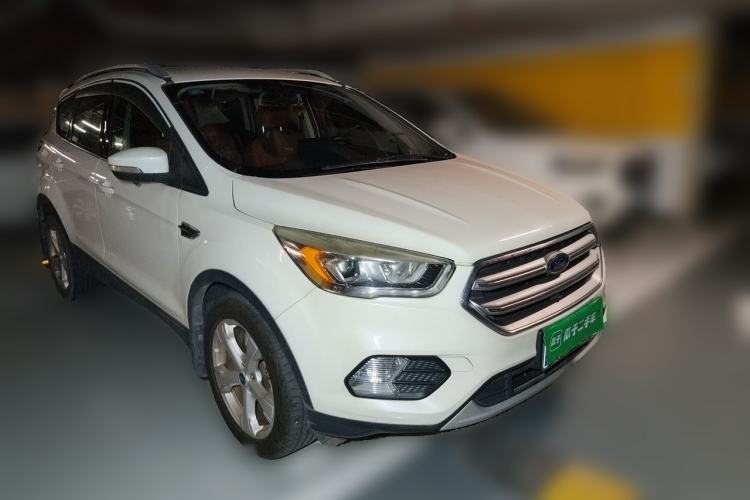 Used Ford Kuga 2018 EcoBoost 180 Two-Wheel-Drive Elite Trim Front Right 45 Deg
