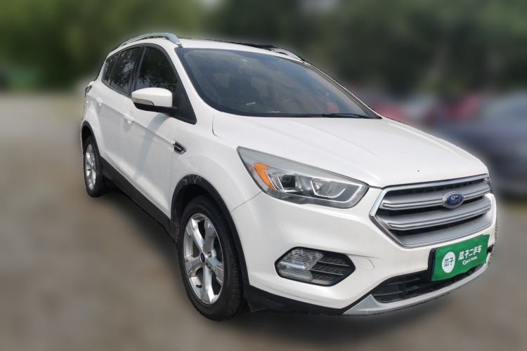 Used Ford Kuga 2018 EcoBoost 180 Two-Wheel-Drive Platinum Edition Front Right 45 Deg