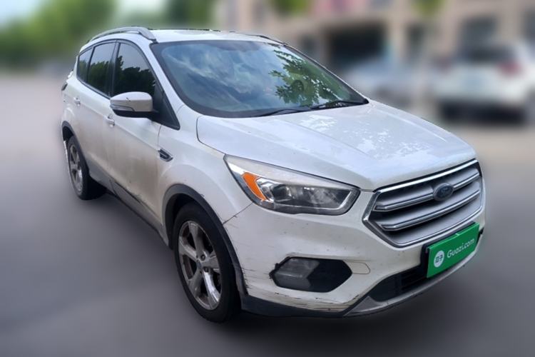 Used Ford Kuga 2018 EcoBoost 180 Two-Wheel-Drive Elite Trim Front Right 45 Deg