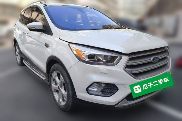 Used Ford Kuga 2018 Facelifted EcoBoost 180 Two-Wheel Drive Luxury Wing Edition Front Right 45 Deg
