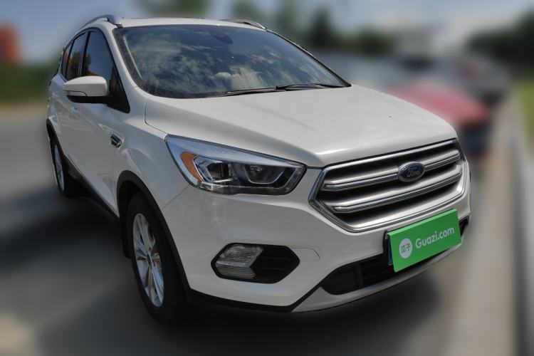 Used Ford Kuga 2018 Facelifted EcoBoost 180 Two-Wheel-Drive Platinum Wing Edition Front Right 45 Deg