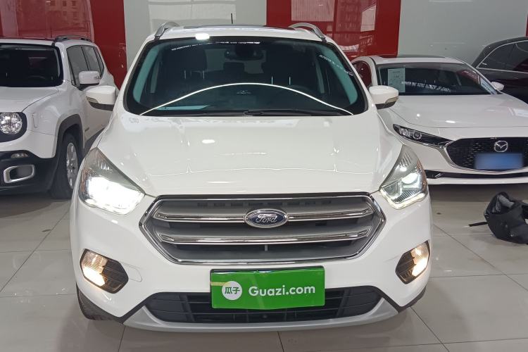 Used Ford Kuga 2018 EcoBoost 180 Two-Wheel-Drive Platinum Edition Front