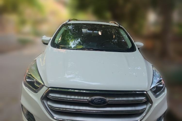 Used Ford Kuga 2018 EcoBoost 180 Two-Wheel-Drive Platinum Edition Front