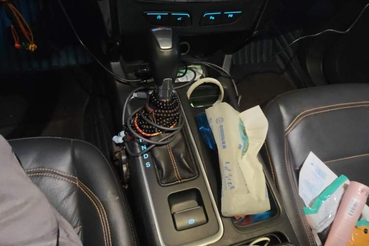 Used Ford Kuga 2018 Facelift EcoBoost 245 All-Wheel-Drive Sport Model Gear Lever