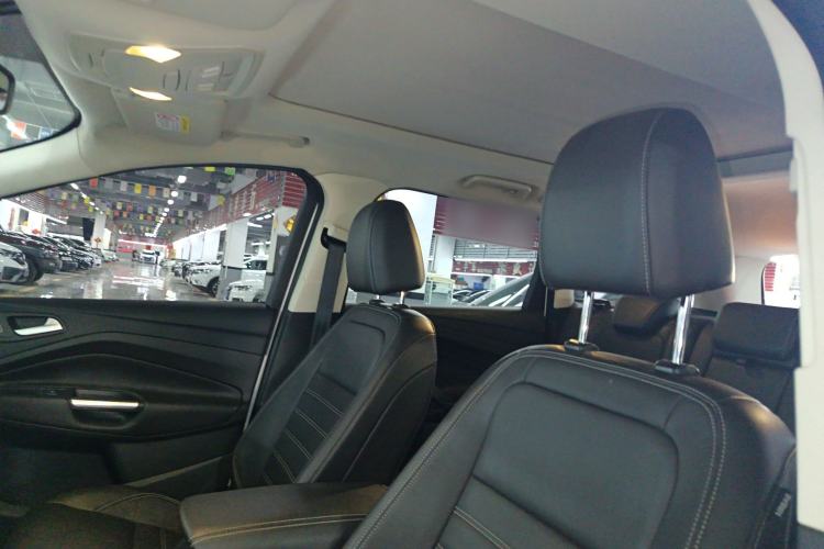 Used Ford Kuga 2018 EcoBoost 180 Two-Wheel-Drive Luxury Wing Edition Headliner