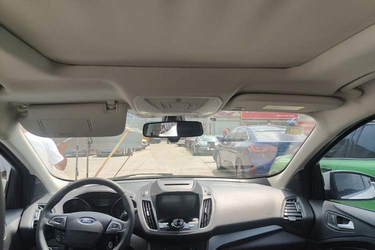 Used Ford Kuga 2018 Facelifted EcoBoost 180 Two-Wheel-Drive Platinum Wing Edition Headliner