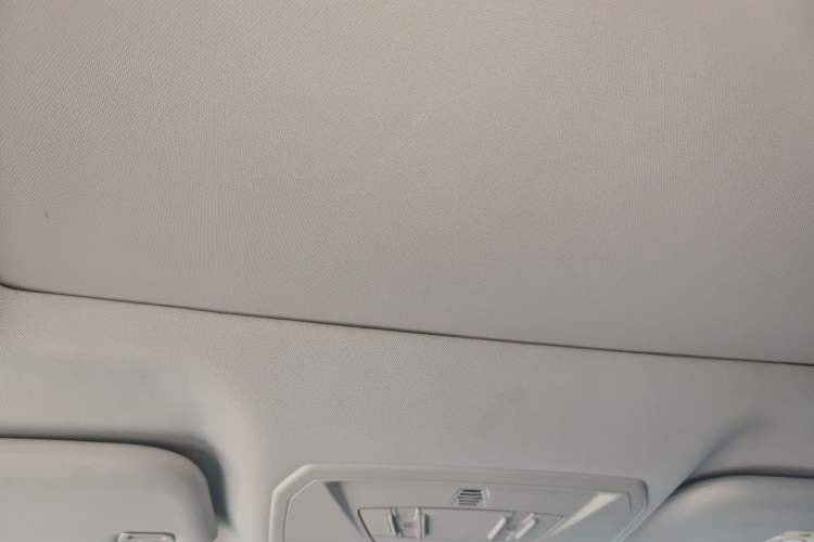Used Ford Kuga 2018 Facelifted EcoBoost 180 Two-Wheel Drive Luxury Wing Edition Headliner