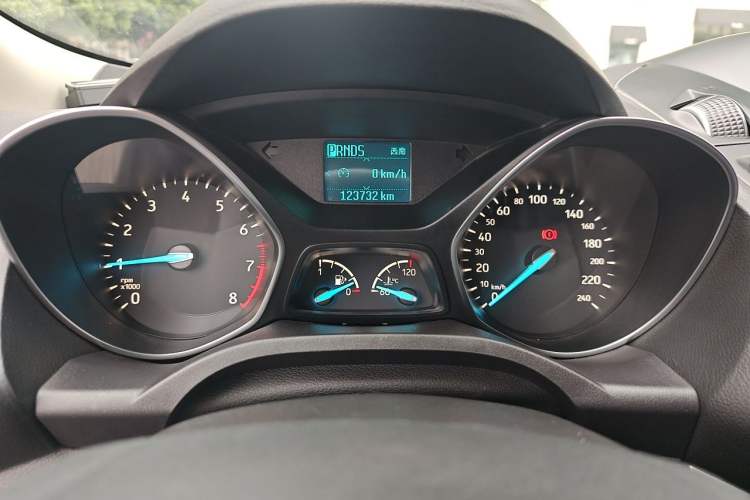 Used Ford Kuga 2018 EcoBoost 180 Two-Wheel-Drive Platinum Edition Instrument Cluster