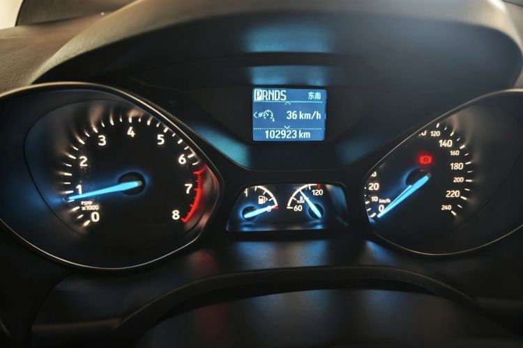 Used Ford Kuga 2018 EcoBoost 180 Two-Wheel-Drive Platinum Edition Instrument Cluster